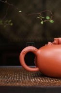 《壽桃》宜興紫砂壺助理工藝美術師手工刻繪紅皮龍泡茶壺具